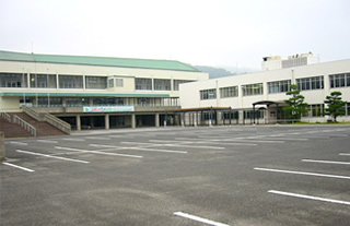 倉吉体育文化会館